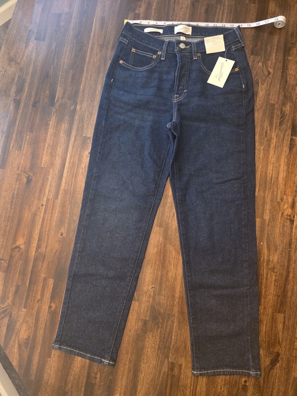 New NWT Women's Mid-Rise 80's Slim Fit Jeans - Universal Thread Dark Wash Size 8